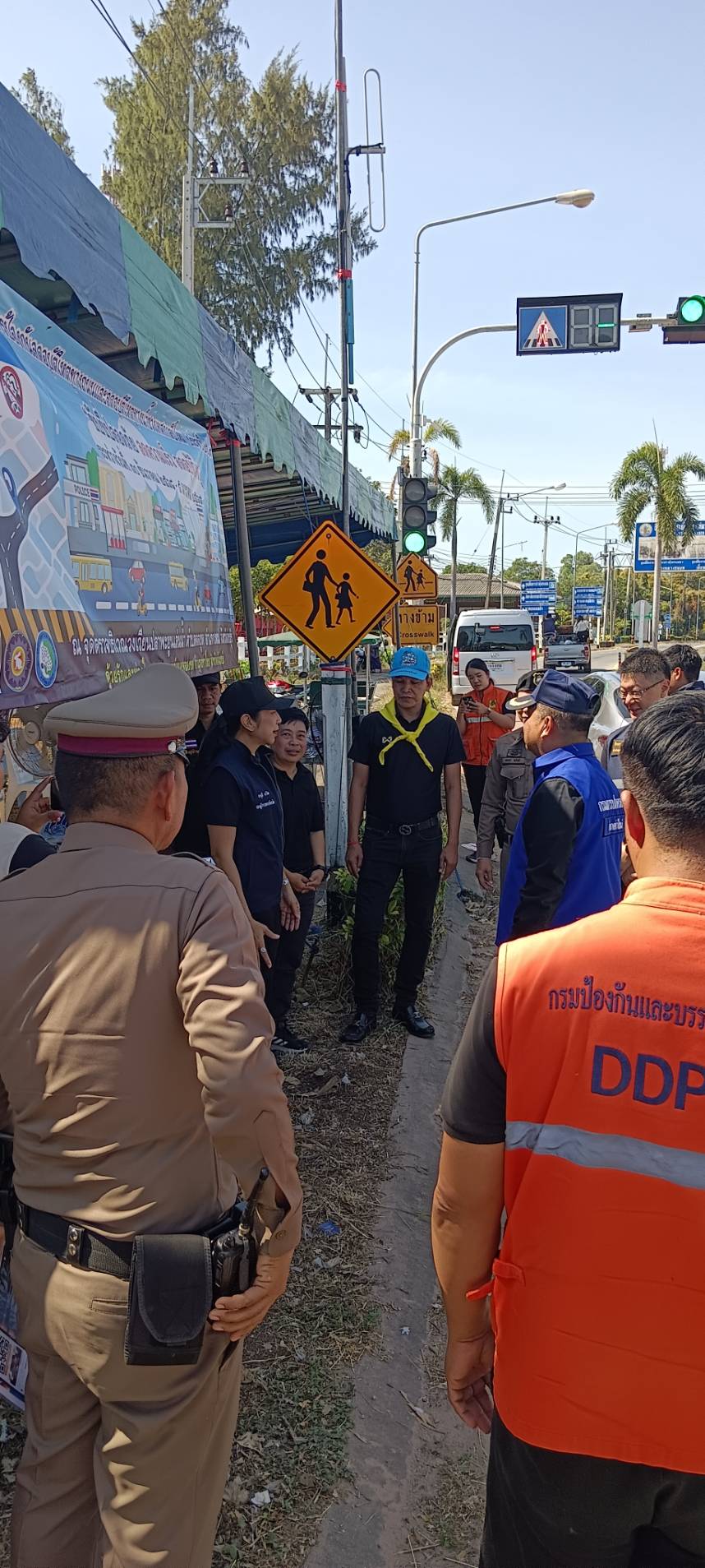 title - ส.ป.ก. จันทบุรี ร่วมลงพื้นที่ตรวจเยี่ยมให้คำปรึกษา แนะนำ แก่เจ้าหน้าที่ประจำศูนย์ปฏิบัติการป้องกันและลดอุบัติเหตุทางถนนช่วงเทศกาลปีใหม่ 2569